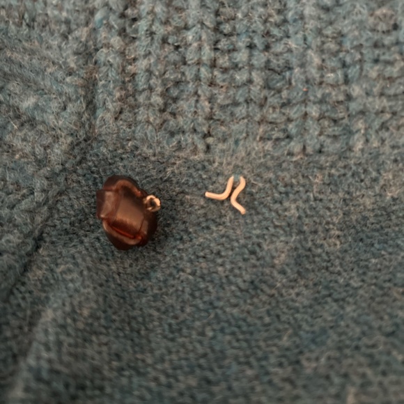 Left on Houston. Size Small. Peacock blue, vintage brown buttons, crop sweater - Picture 11 of 12